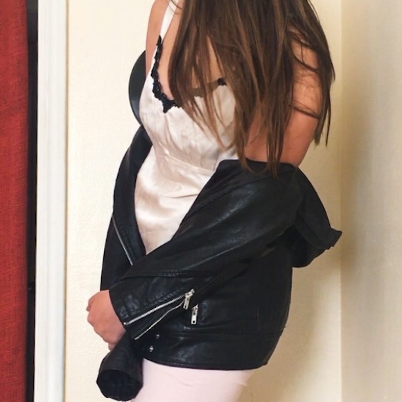 Tahiti by ASL white sleeveless silk top - Picture 2 of 2